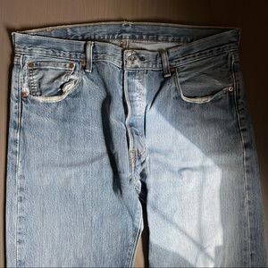 Vintage men’s Levis 501 36x30 with a button fly